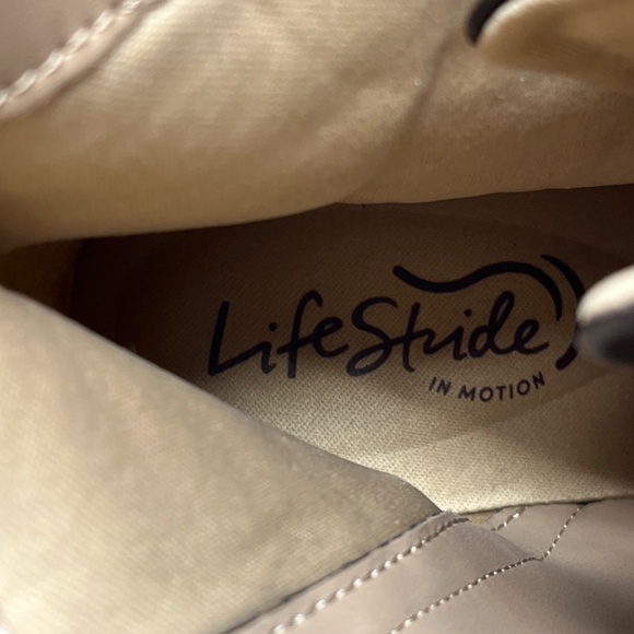 Life Stride In Motion Stormy Combat Faux Leather Lace Up  Ankle Boots Size 6M - Picture 8 of 12